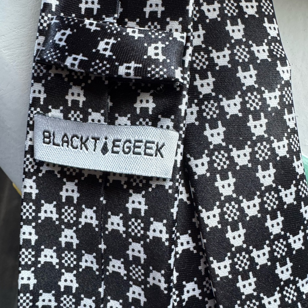 Black Tie Geek 2013 Space Invaders Skinny Tie - New in Box